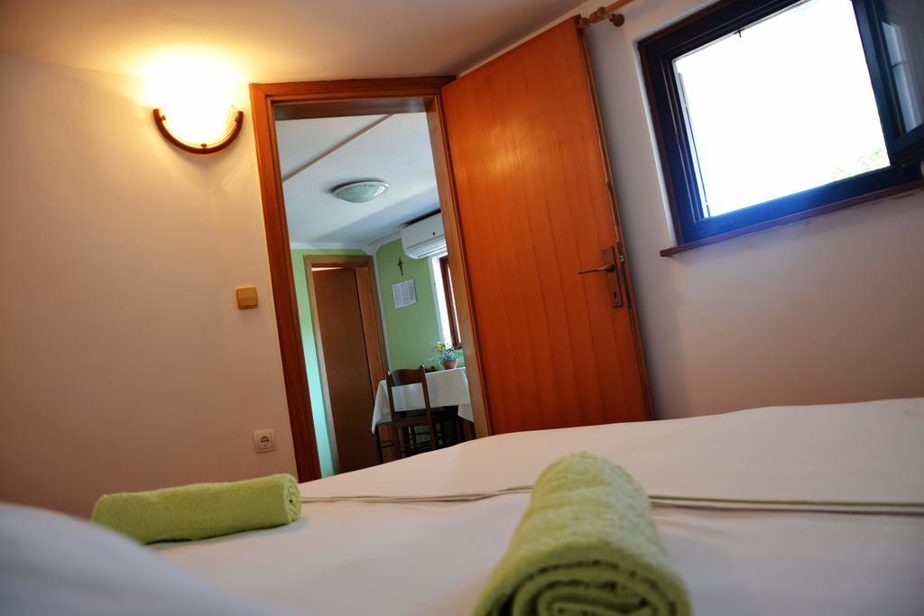 ויר Apartments Joza מראה חיצוני תמונה